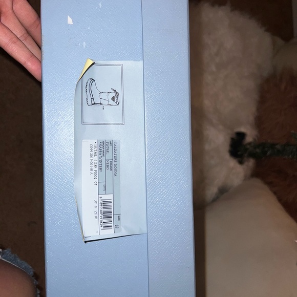 Prada women’s snowboots - Picture 6 of 9